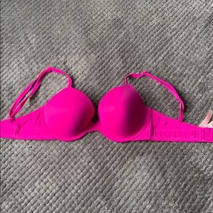 brand new pink bra
